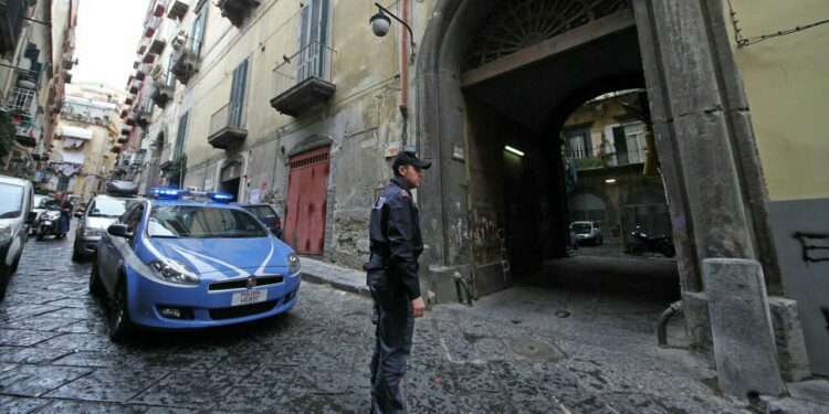 Italian Police Arrest 45-Year-Old Neapolitan on European Warrant