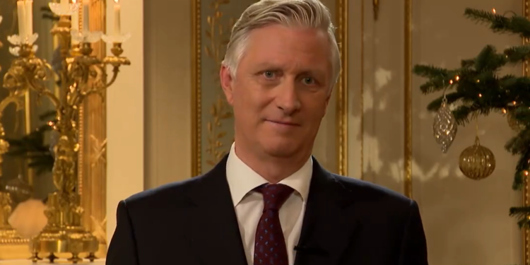 King Philippe officially receives new ambassadors