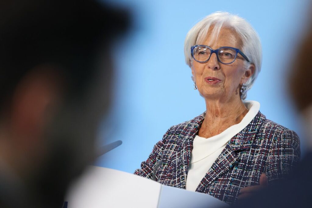 Lagarde Calls on Europe to Use Economics Challenges as Push for Change