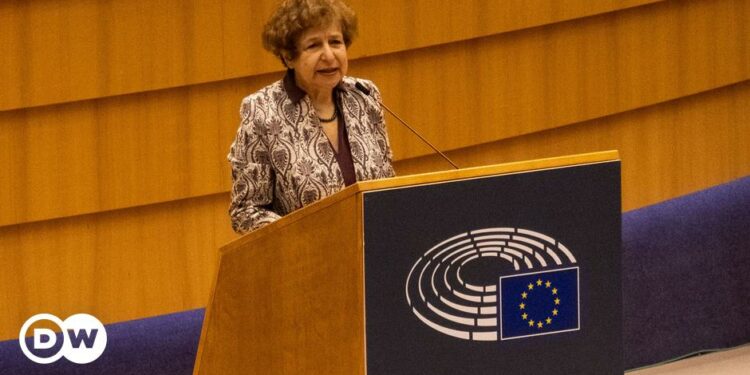 Latvia probes EU lawmaker for Kremlin spying – DW – 03/16/2024