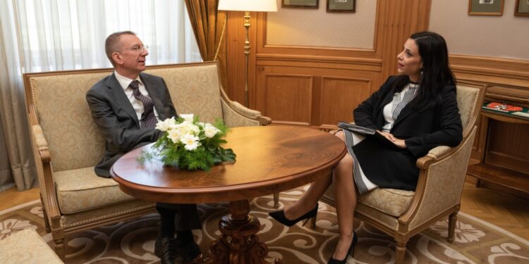 Latvian FM Edgars Rinkēvičs welcomes his counterpart of Liechtenstein, Dominique Hasler, to Riga