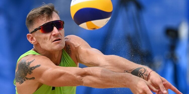 Latvian beach volleyball duo claim European title / Article