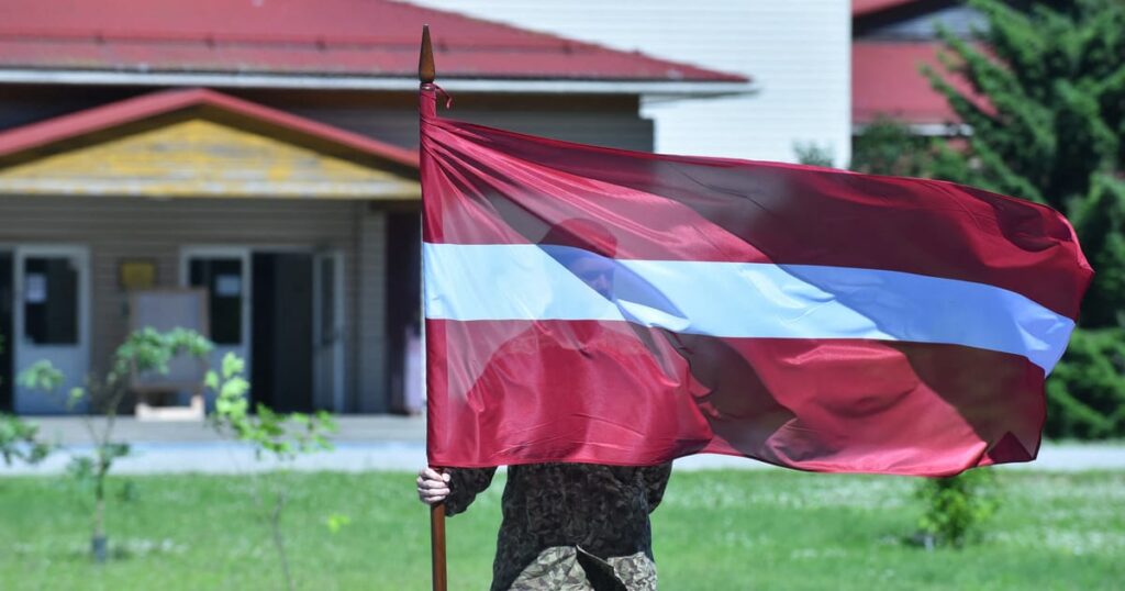 Latvia’s defense minister wants to conscript women by 2028 – POLITICO