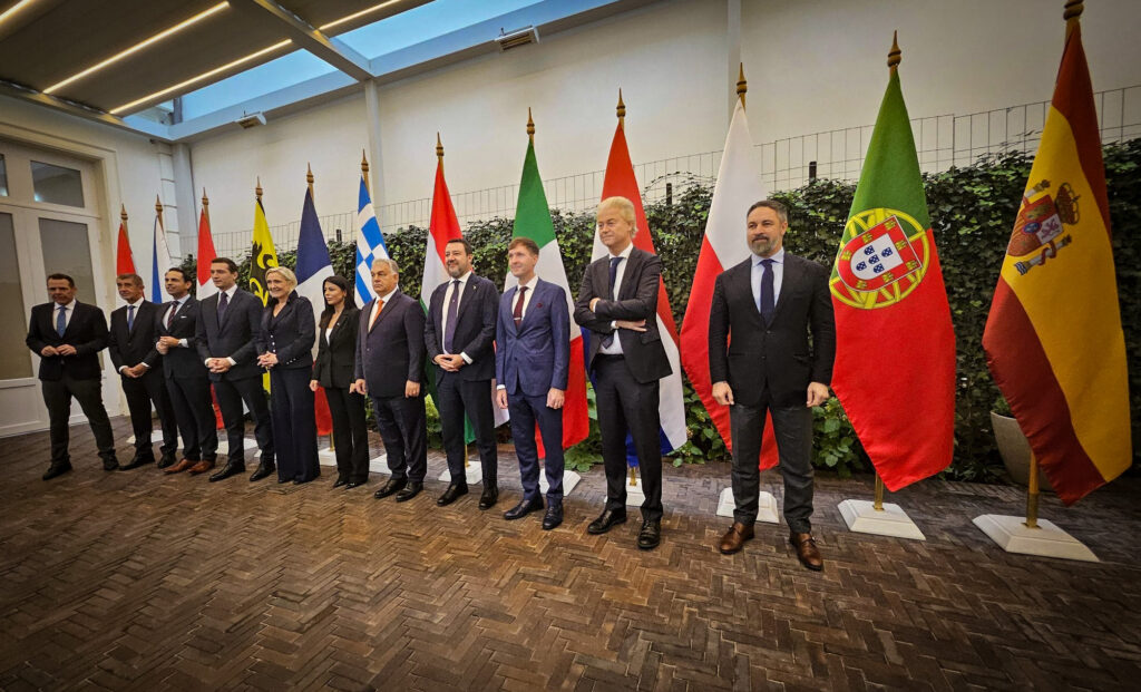 Leader of Czech opposition attends extreme-right summit at the EP criticizing EU migration policy and the EC President – Romea.cz