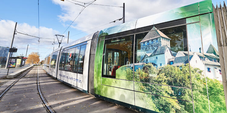 Liechtenstein flag raised in Strasbourg city centre; tram inaugurated in national colours