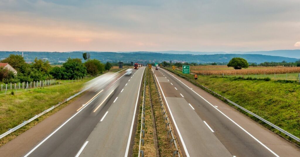 Longest European motorway stretches 2,722 miles across 10 countries | World | News