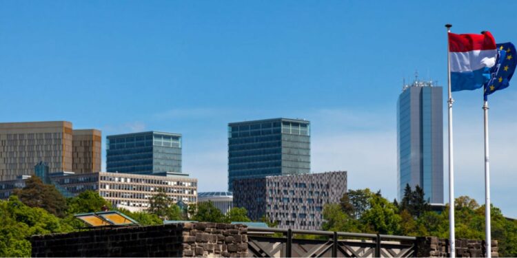 Luxembourg: New law implementing EU provisions in favor of non-European highly qualified employees