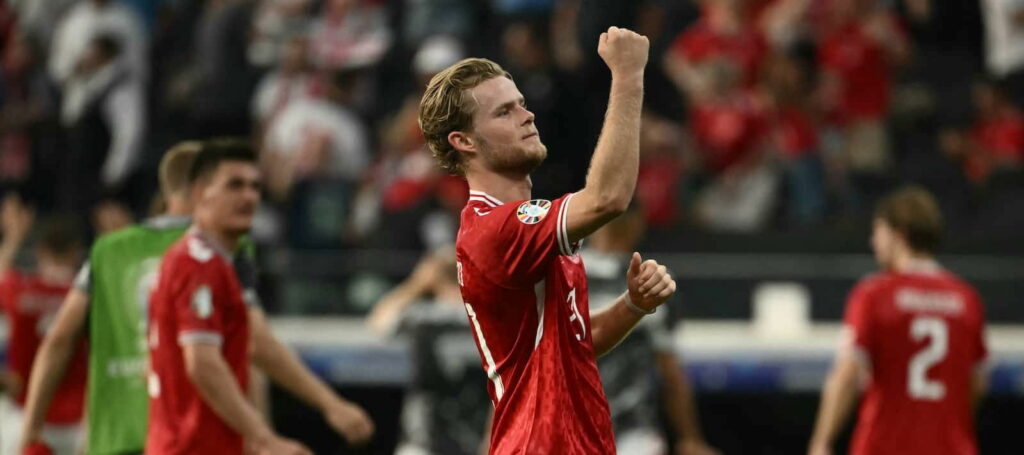 Manchester United named as possible destination for Denmark midfielder Morten Hjulmand – Man United News And Transfer News