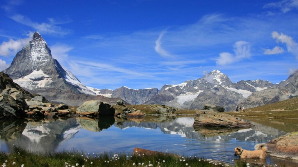 Melting glaciers force Swiss and Italians to redraw border