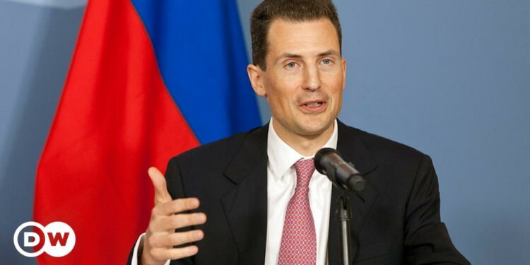 Modern-day Leviathan – DW – 07/09/2012