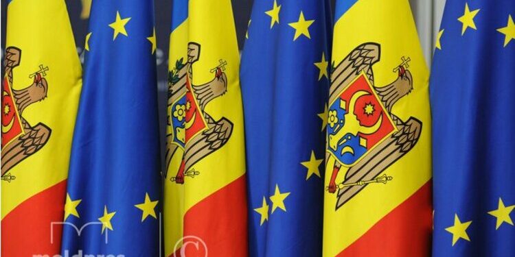 Moldova on Eve of Presidential Elections, EU Membership Referendum