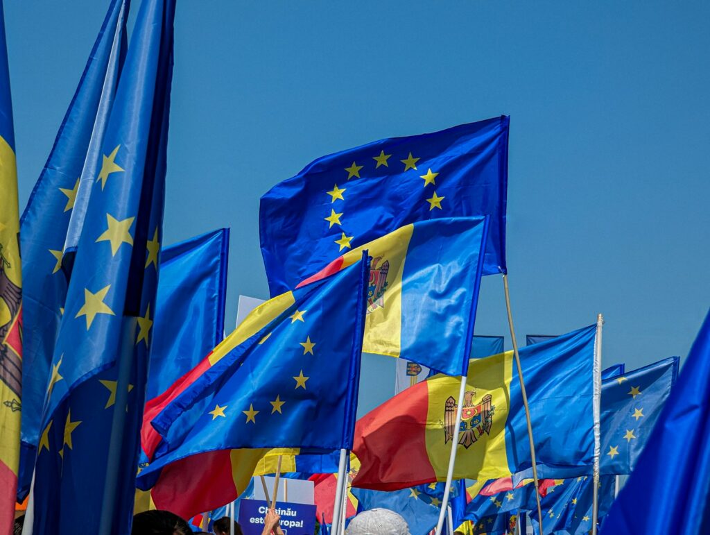 Moldova warns that Russia is paying people to vote against EU accession