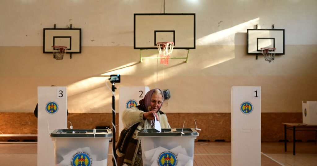 Moldova’s EU dream hangs in balance as referendum result narrows – POLITICO