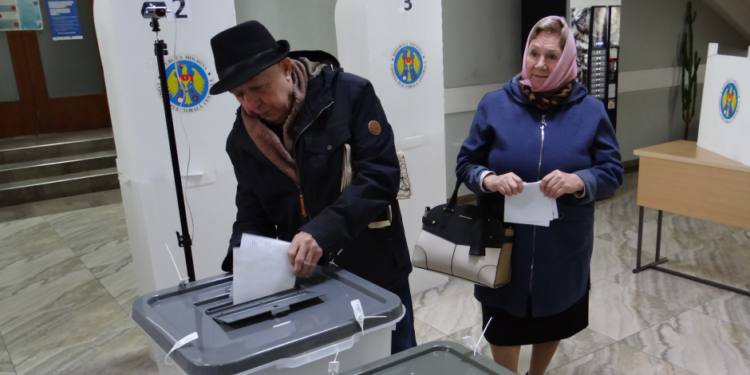 Moldova’s election and referendum well-managed and competitive, despite serious attempts to undermine its integrity, international observers say