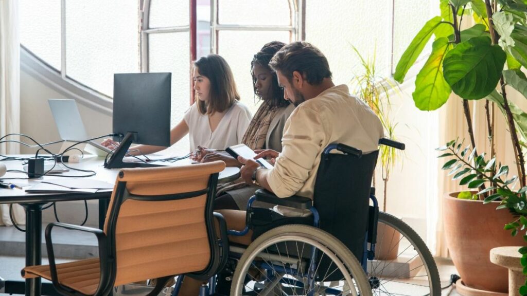 More than 25% of EU citizens with disabilities face financial struggles