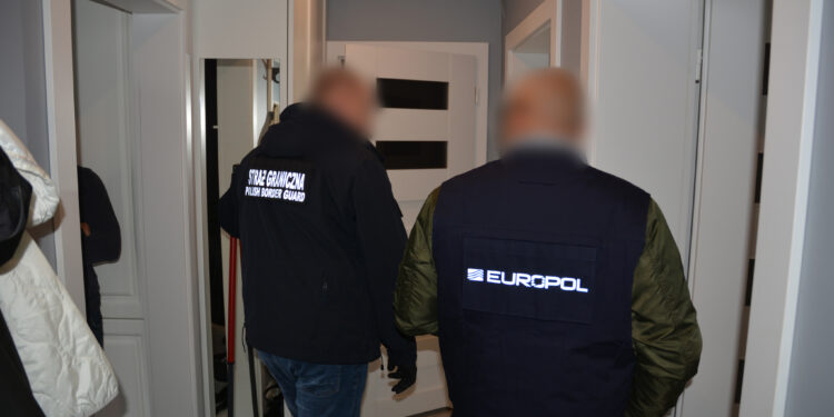 Network smuggling migrants via Belarus busted in Poland - Europol