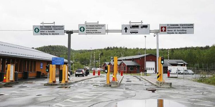 Panic in Norway as new Russia 'border fence' revealed | World | News