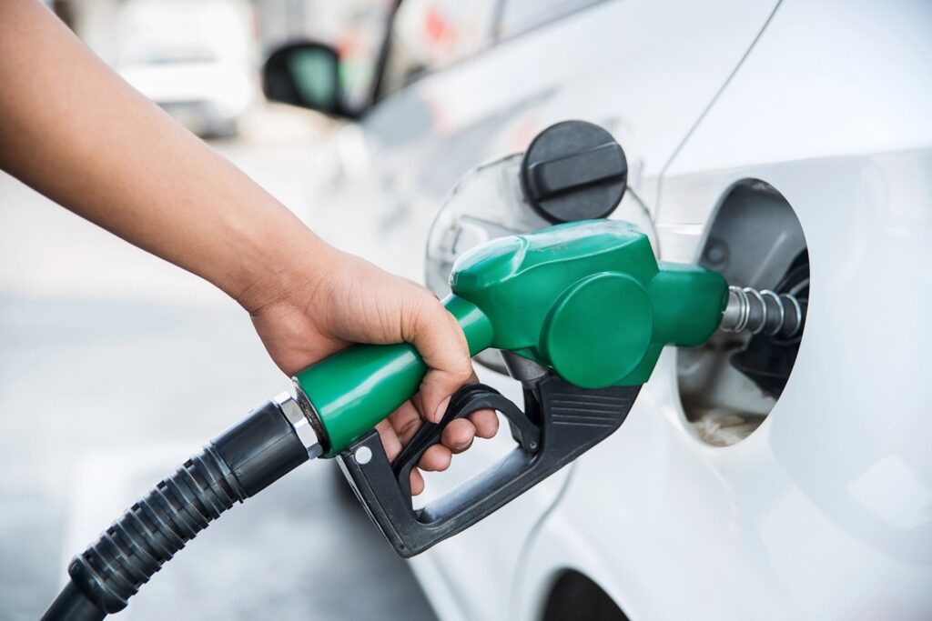 Petrol and diesel prices continue to fall in Ireland