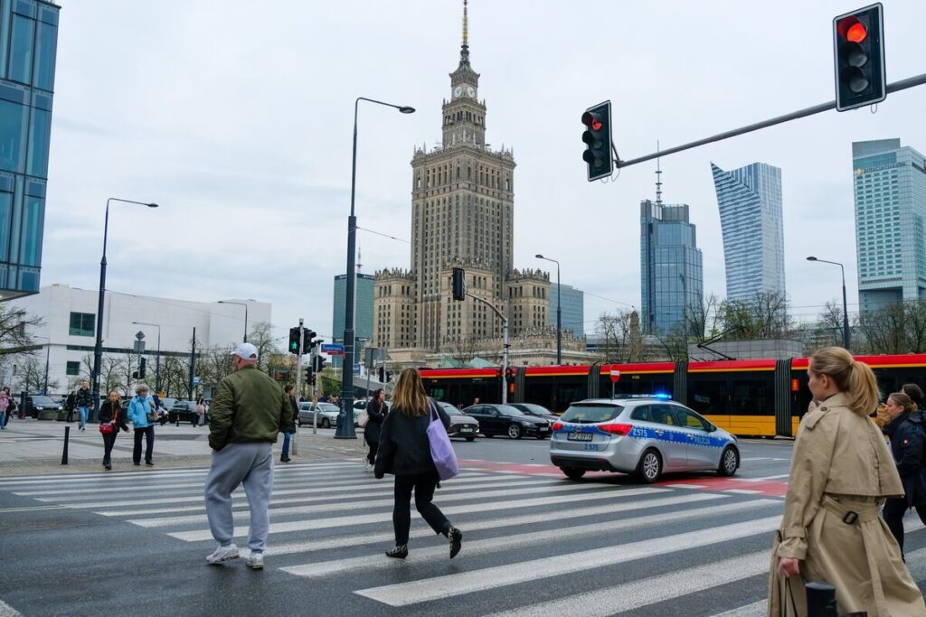 Poland Plans to Curb Fiscal Shortfall to EU’s 3% Cap in 2028