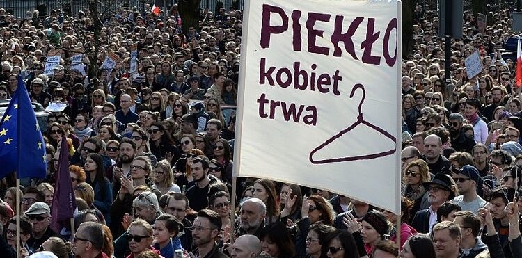 Poland: Vote is a significant step towards providing access to safe and legal abortion