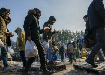 Poland to suspend right to asylum says PM – TVP World