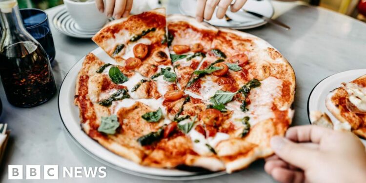 Police raid Düsseldorf pizzeria serving side order of cocaine