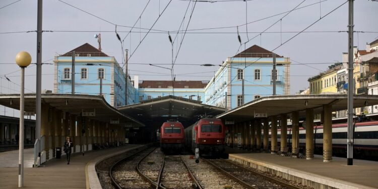 Portugal is launching a new €20 a month national rail pass as an ‘investment in the environment’