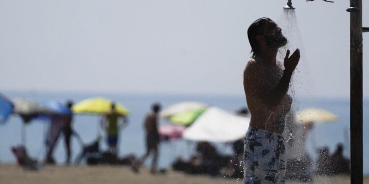 Red alert issued in Croatia as country swelters through heatwave