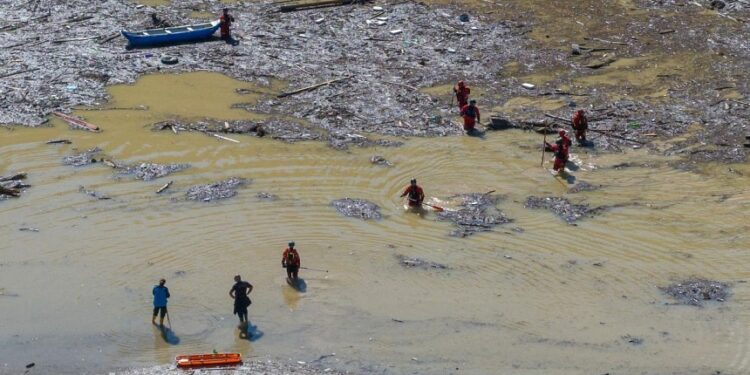 Rescuers, villagers search for missing after Bosnia devastating floods