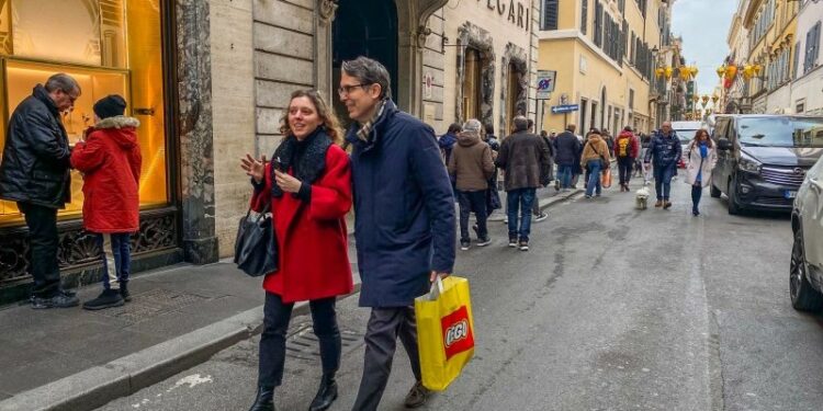 Risks of a growth slowdown in Italy after latest confidence data | snaps