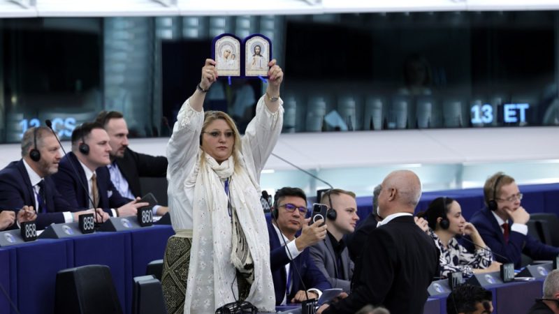 Romanian Constitutional Court rejects presidential candidacy of far-right MEP – Euractiv