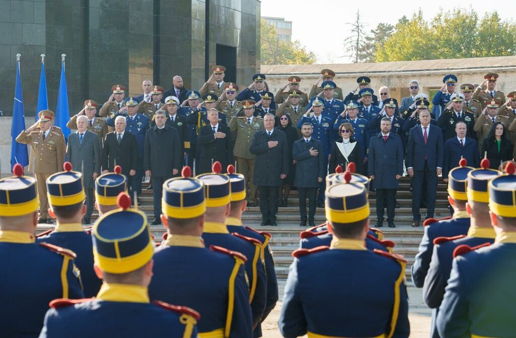 Romanian leaders, state officials mark Armed Forces Day