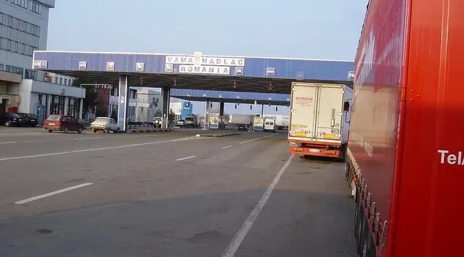 Hungary-Romania border, border crossing