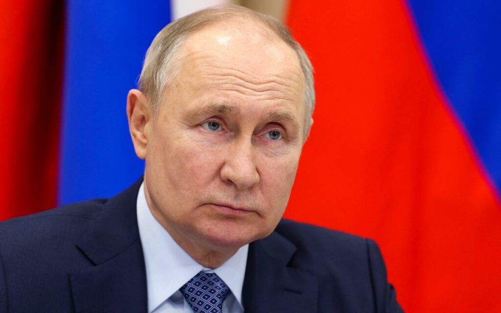 Russia is on the verge of collapse. Europe cannot abandon targeted sanctions