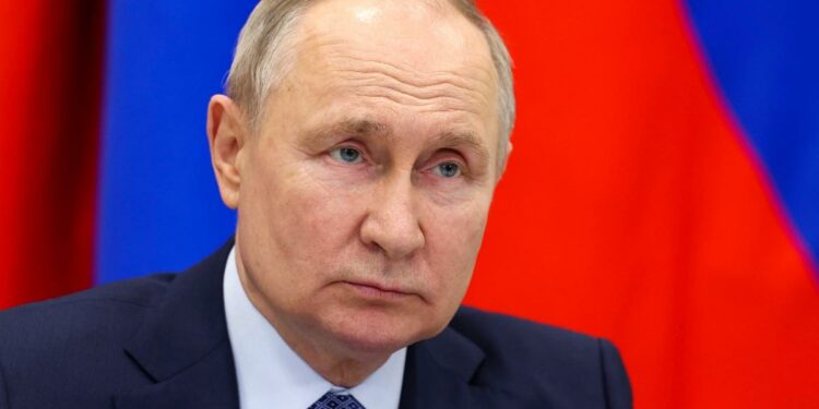 Russia is on the verge of collapse. Europe cannot abandon targeted sanctions