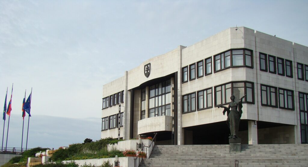 Slovakia parliament adjusts controversial criminal code in response to EU concerns – JURIST
