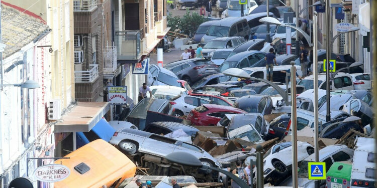 Spain’s warning system under scrutiny as flood toll rises