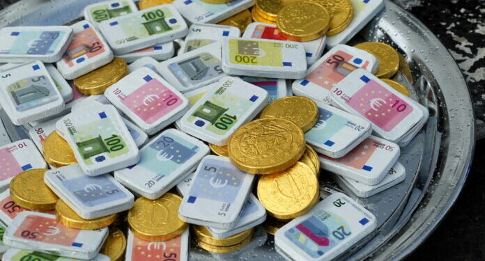 Statistics: Latvian government’s debt continues going down