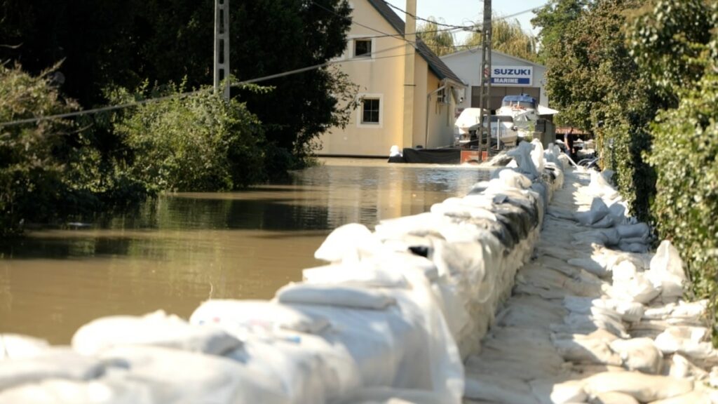 Swelling Danube Breaches Banks In Hungary