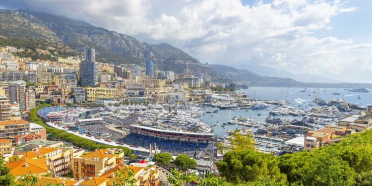 The £1.5bn mega-project to expand one European country into the sea | World | News