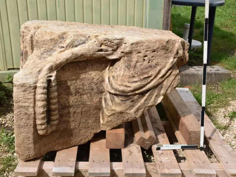 A Monument Destroyed After the Fall of the Empire, Discovered in Over 100 Fragments in the Roman Villa of Hechingen-Stein in Germany