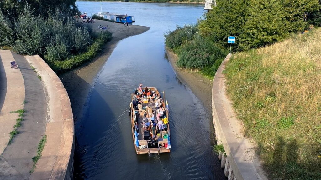 The cultural heritage of water: reconnecting with rivers through art