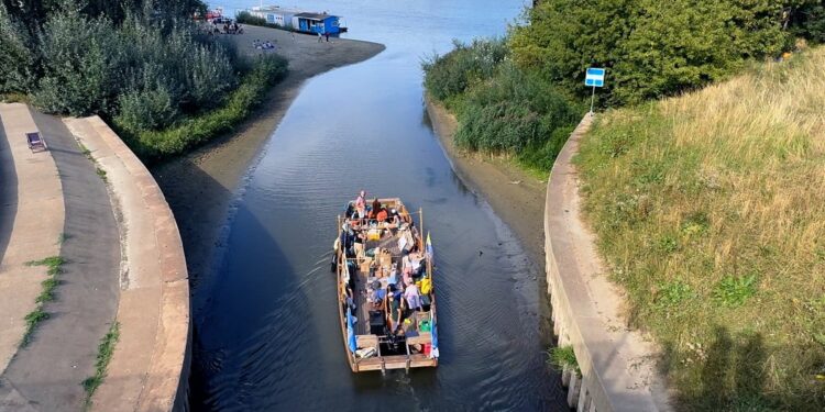 The cultural heritage of water: reconnecting with rivers through art