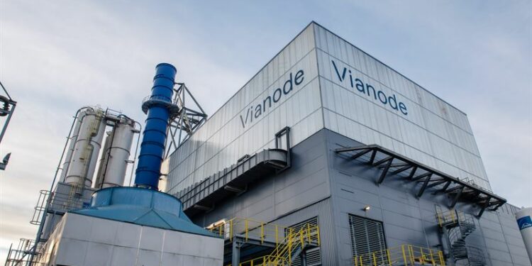 Vianode opens graphite production plant in Norway