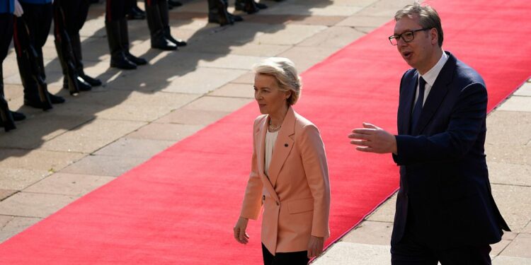 Video. Von der Leyen and Vučić discuss Serbia's 'European path' - Euronews