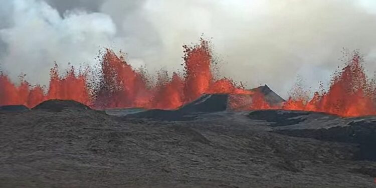 Volcanic eruption in Iceland forces thousands to evacuate