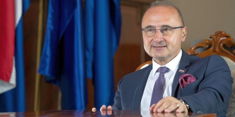 We will defend regional, farm funding in new EU budget – Euractiv