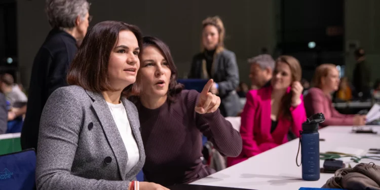 “We will not sit by and watch as the people in Belarus disappear behind a new Iron Curtain. These people belong to Europe”: joint op-ed by Sviatlana Tsikhanouskaya and Annalena Baerbock