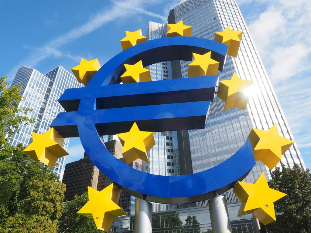 Euro area retail sales increase for third sequential month