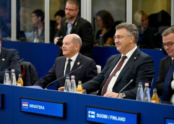 European governments debate relations with Trump at Budapest summits